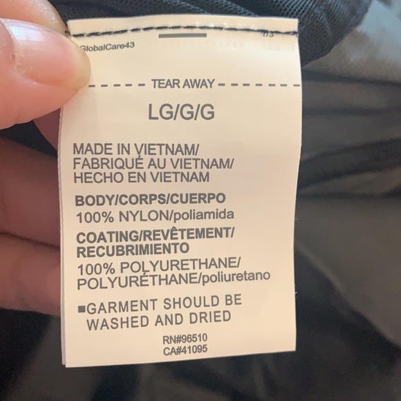 Host Pick!! Under Armour impasse rain shell jacket - Picture 11 of 12